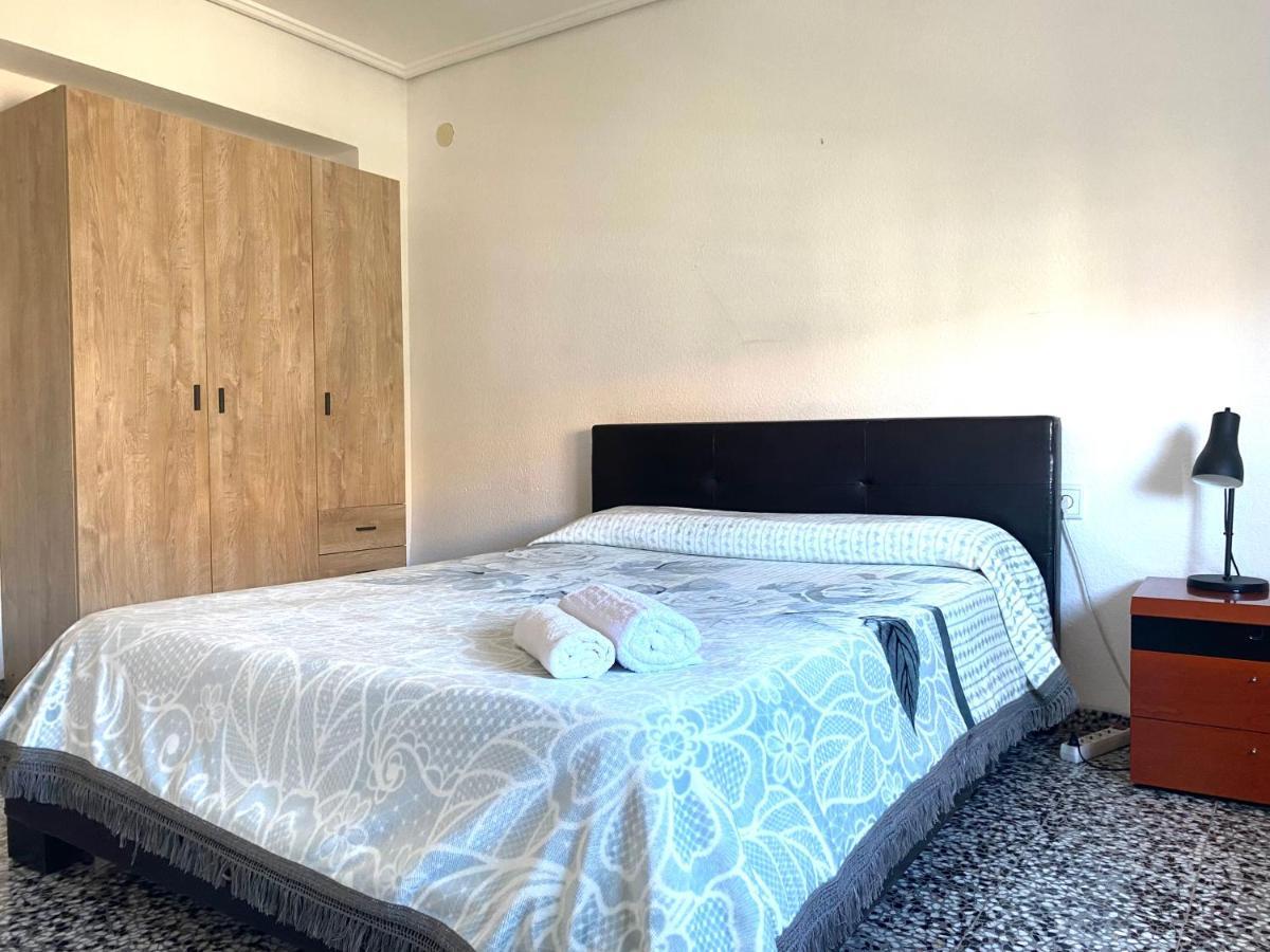 Private Room In Shared Apartment Valencia Workstay Экстерьер фото