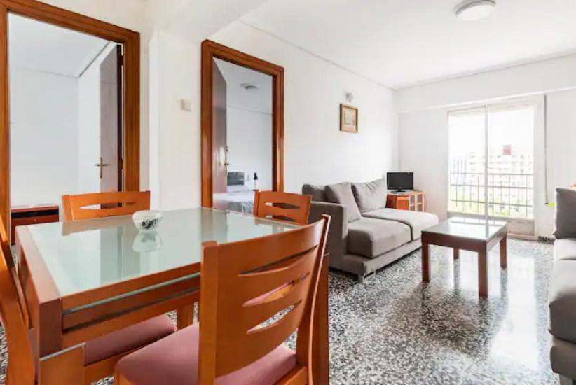 Private Room In Shared Apartment Valencia Workstay Экстерьер фото