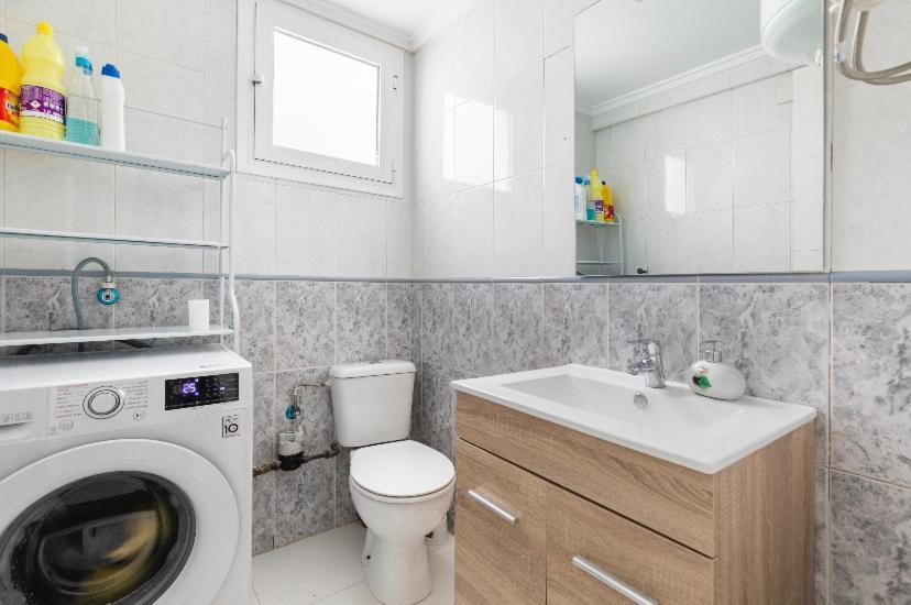 Private Room In Shared Apartment Valencia Workstay Экстерьер фото