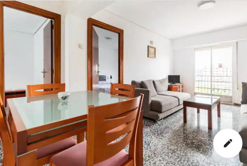 Private Room In Shared Apartment Valencia Workstay Экстерьер фото