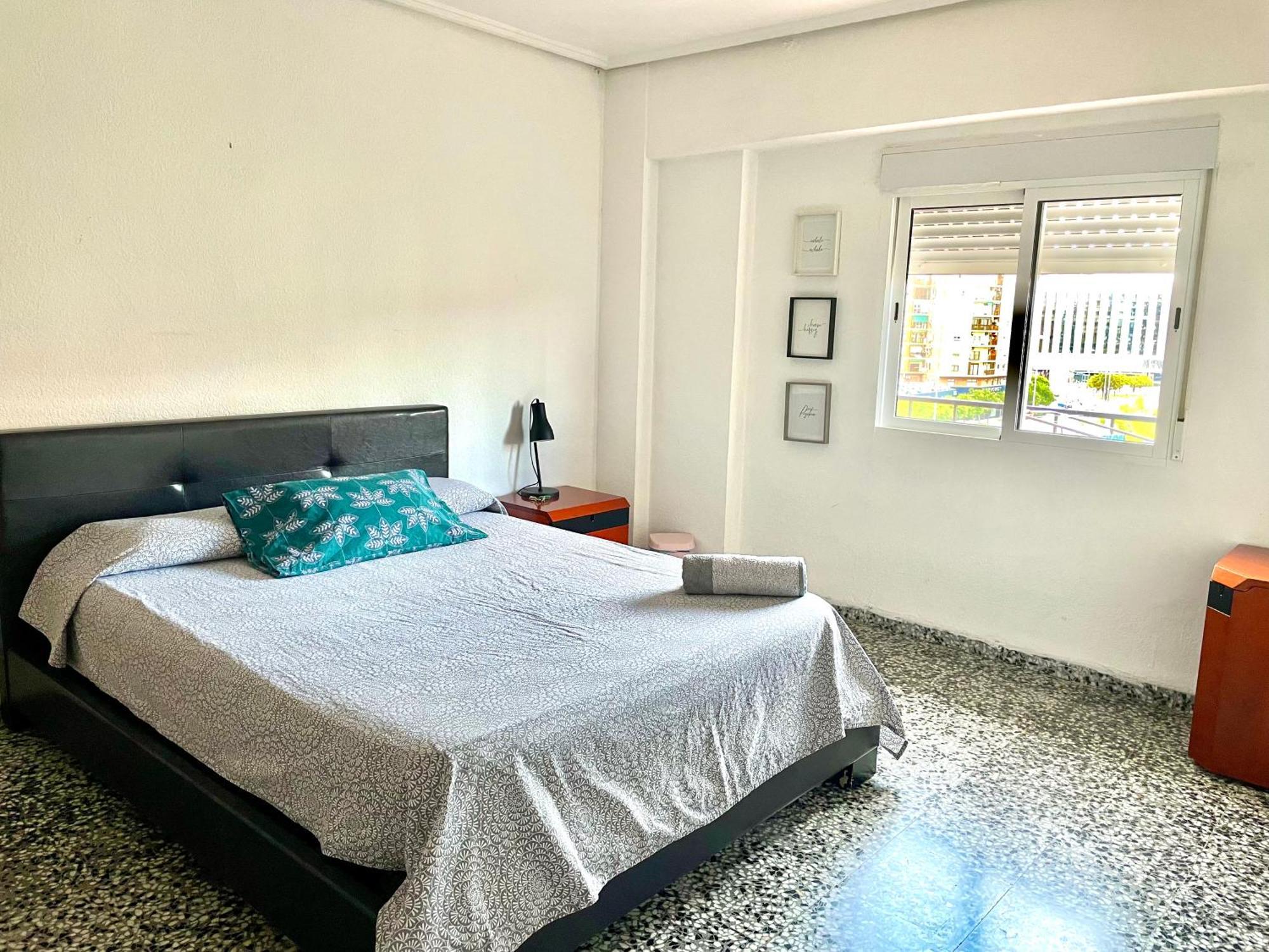 Private Room In Shared Apartment Valencia Workstay Экстерьер фото
